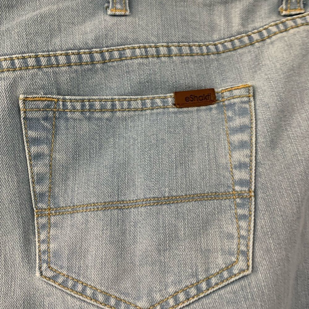 Eshakti custom light wash flare leg jeans A000 - Picture 2 of 5